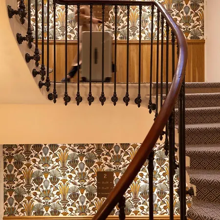 Madame Drouot & - Opera Hotel Paris