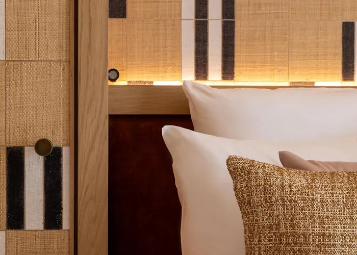 Madame Drouot & - Opera Hotel Paris