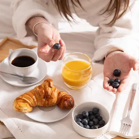 Madame Drouot & - Opera