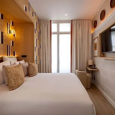 Madame Drouot & - Opera Hotel