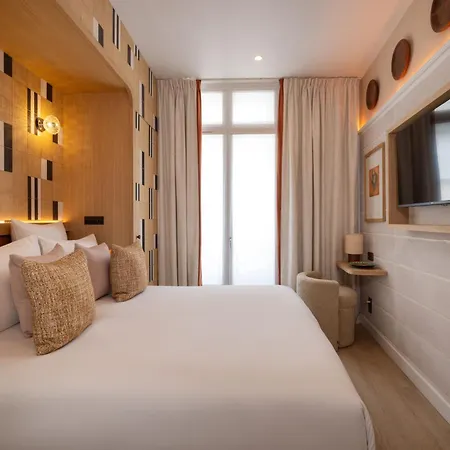 Madame Drouot & - Opera 巴黎